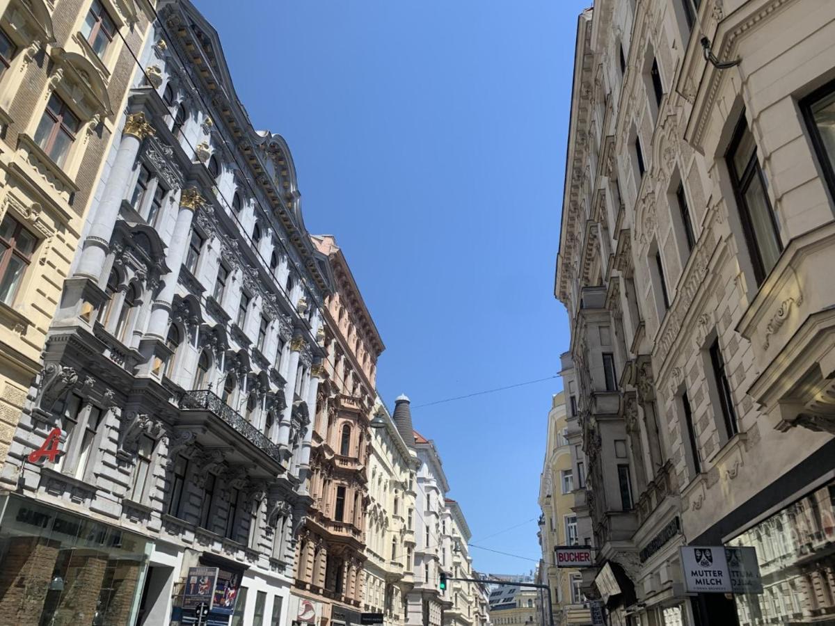Grosszuegiges Apartment Mit Lounge Naehe Naschmarkt Vienna Exterior photo